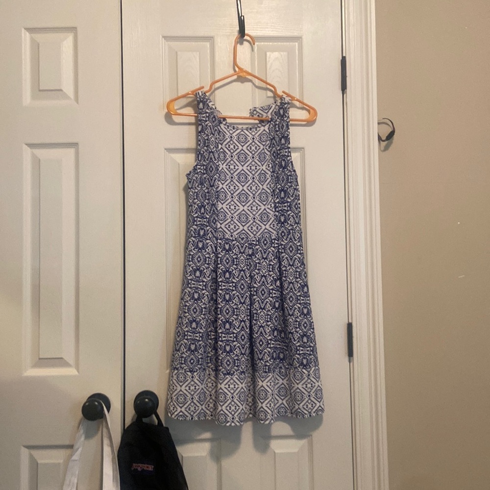 Blue pattern dress